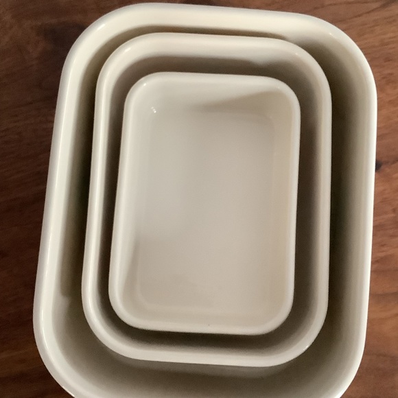 The pioneer woman sweet rose pattern, six piece, ceramic nesting set casseroles - Picture 4 of 16